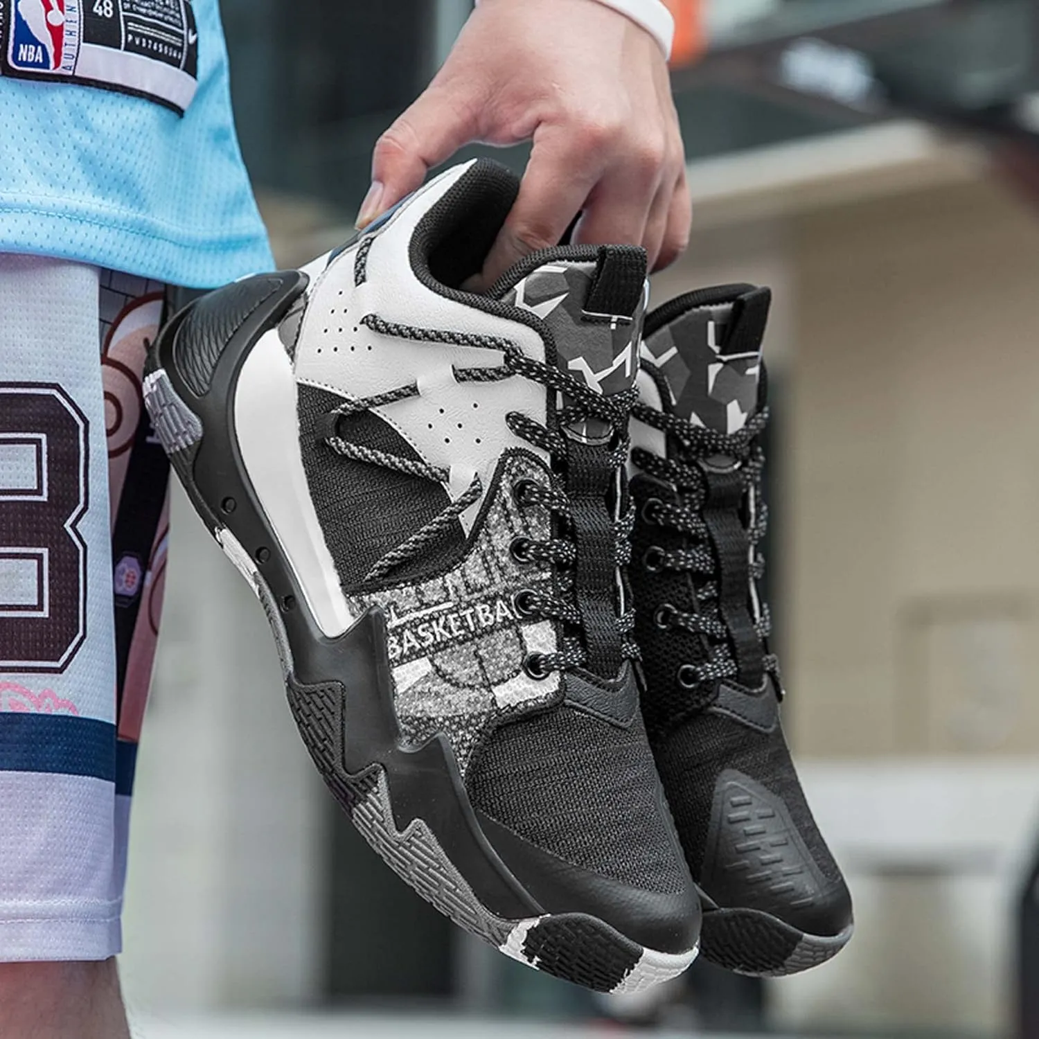 Basketball Shoes Men Summer New Professional Combat Sneakers Men's Shoes Students Breathable high top Sneakers