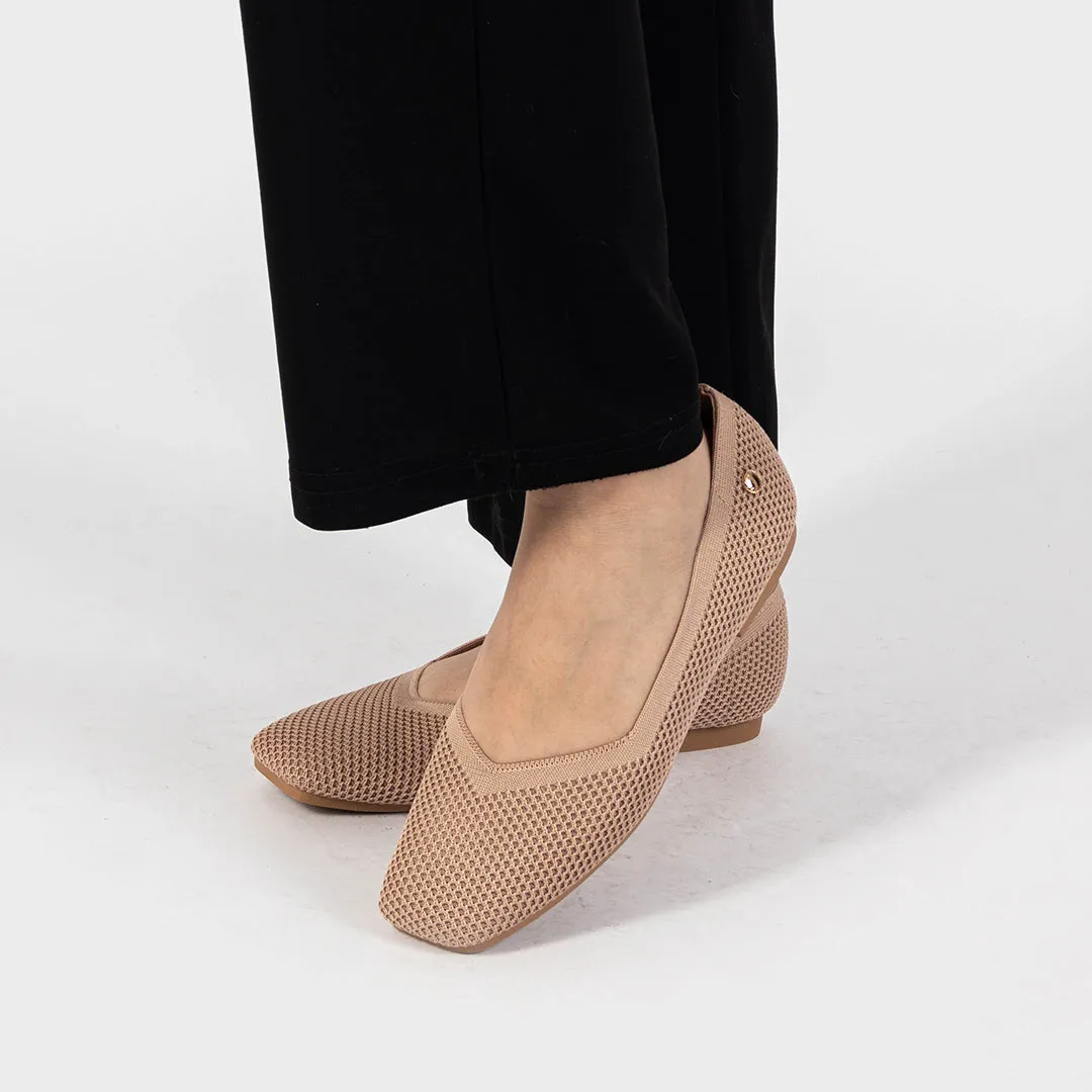 cushOn Women's Ellie Flat Shoes