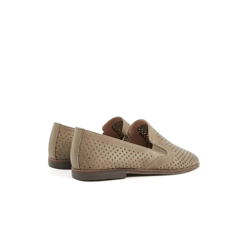 Gloria Slip-on Perf Loafer Flats in Cow Leather