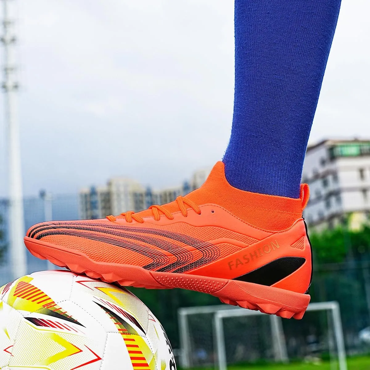 Indoor Turf Soccer Shoes Cleats Mens Soccer Shoes for Boys Football Shoes Kid Futsal Shoes Youth TF High Top