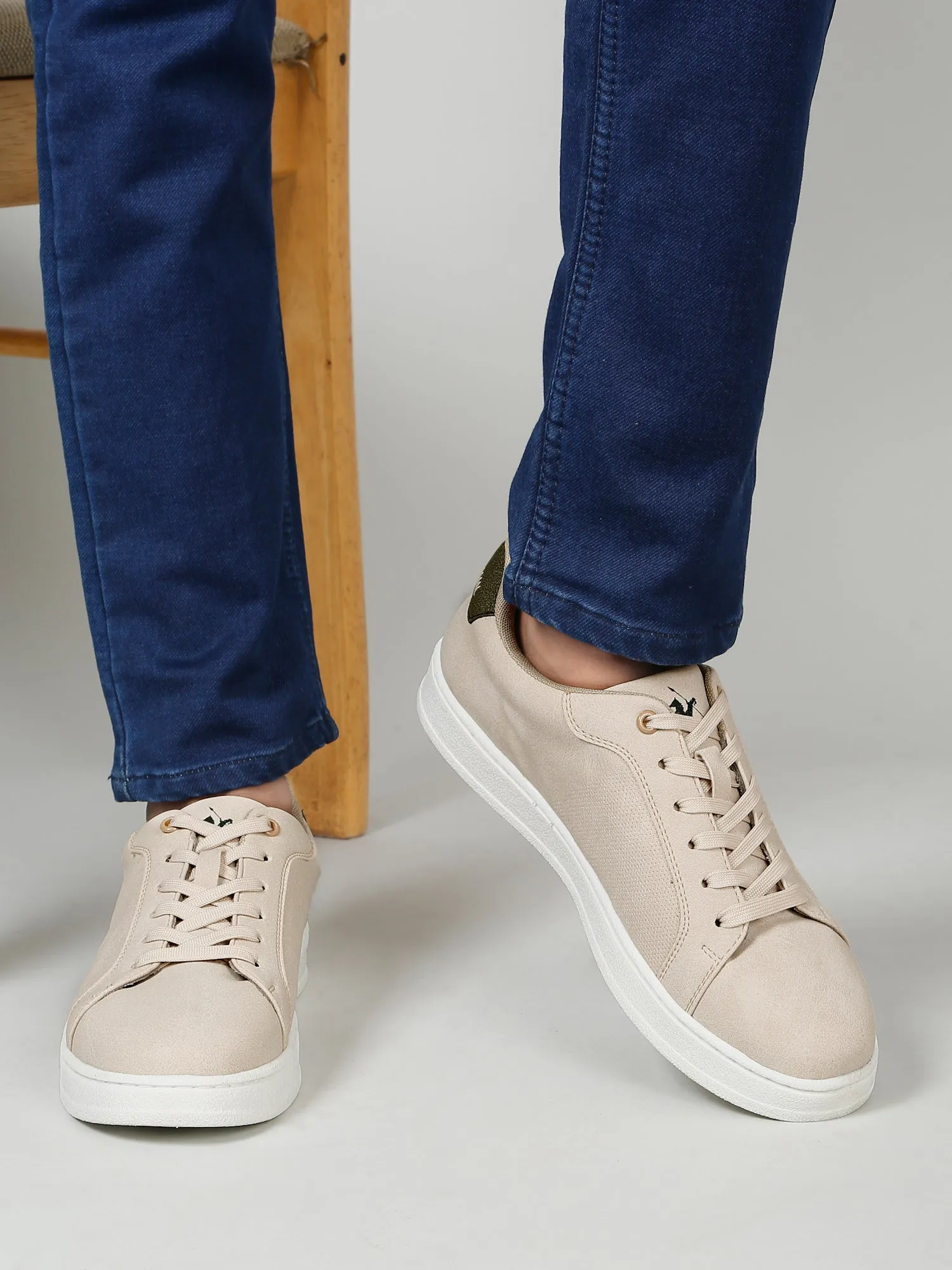Men's Beige Solid Lace-Up Casual Sneakers