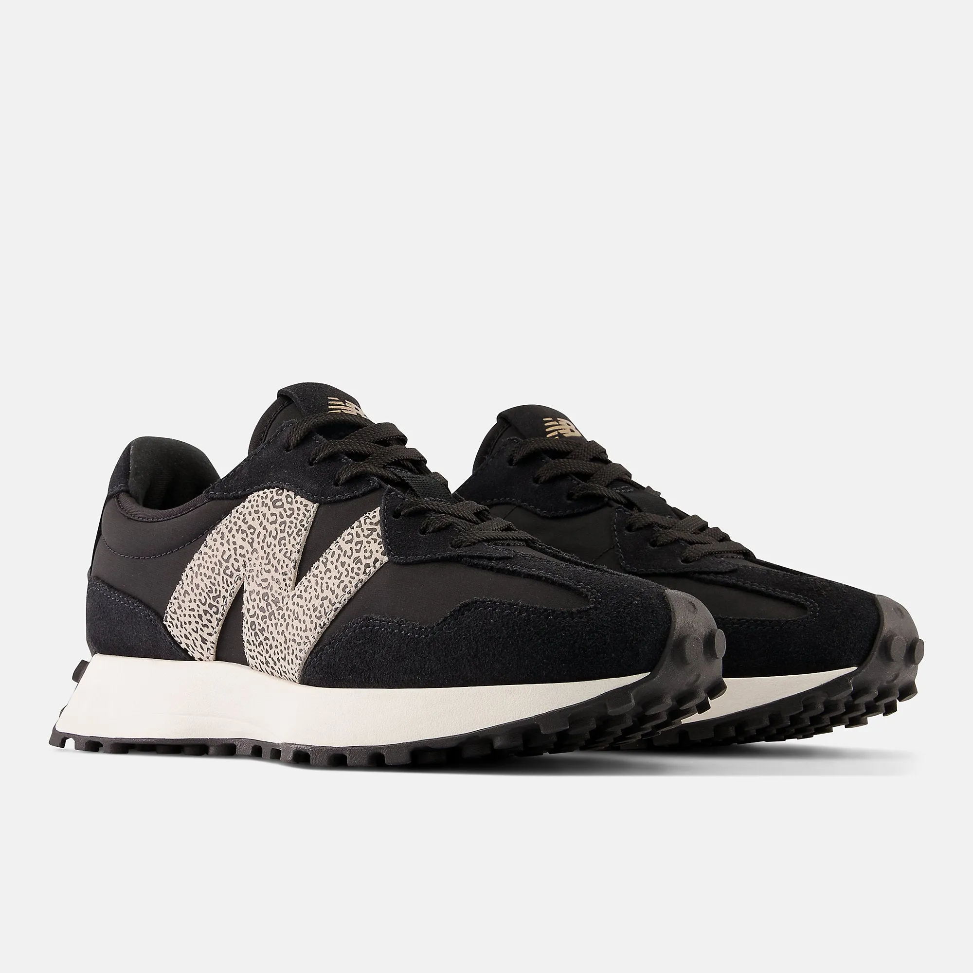 New Balance Womens 327 Fashion Trainers - Black / Leopard Print