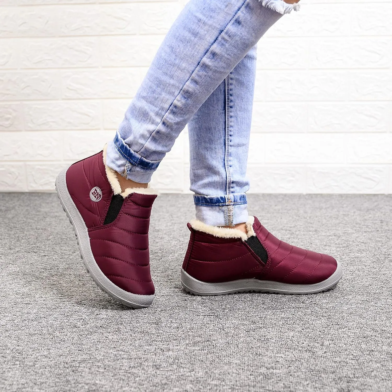 Slip on Winter Boots for Women Tall Snow Boots Women Size 9 Wide Calf Winter Booties for Women 2023 Womens Winter Fur Boots 8.5 Waterproof Womens Boots Lightweight