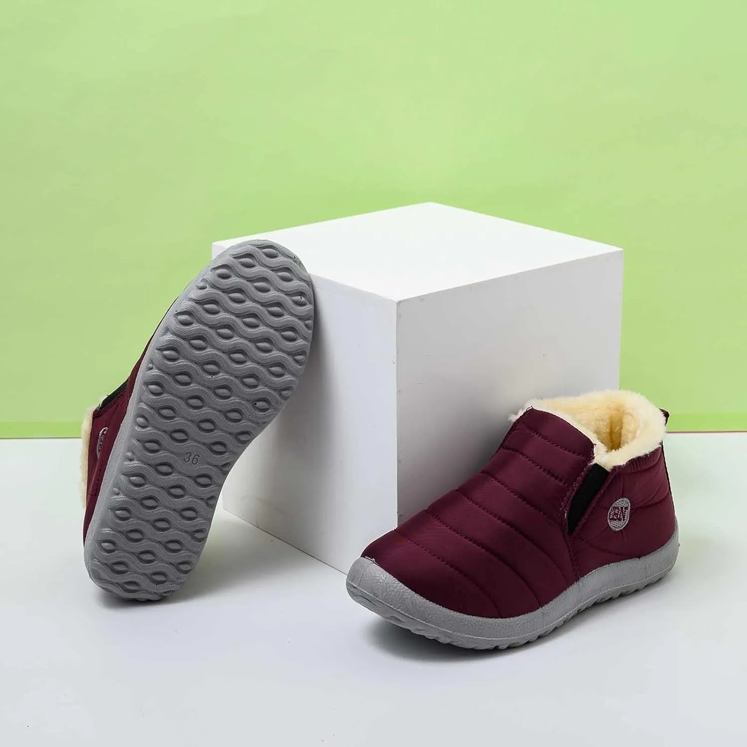 Slip on Winter Boots for Women Tall Snow Boots Women Size 9 Wide Calf Winter Booties for Women 2023 Womens Winter Fur Boots 8.5 Waterproof Womens Boots Lightweight