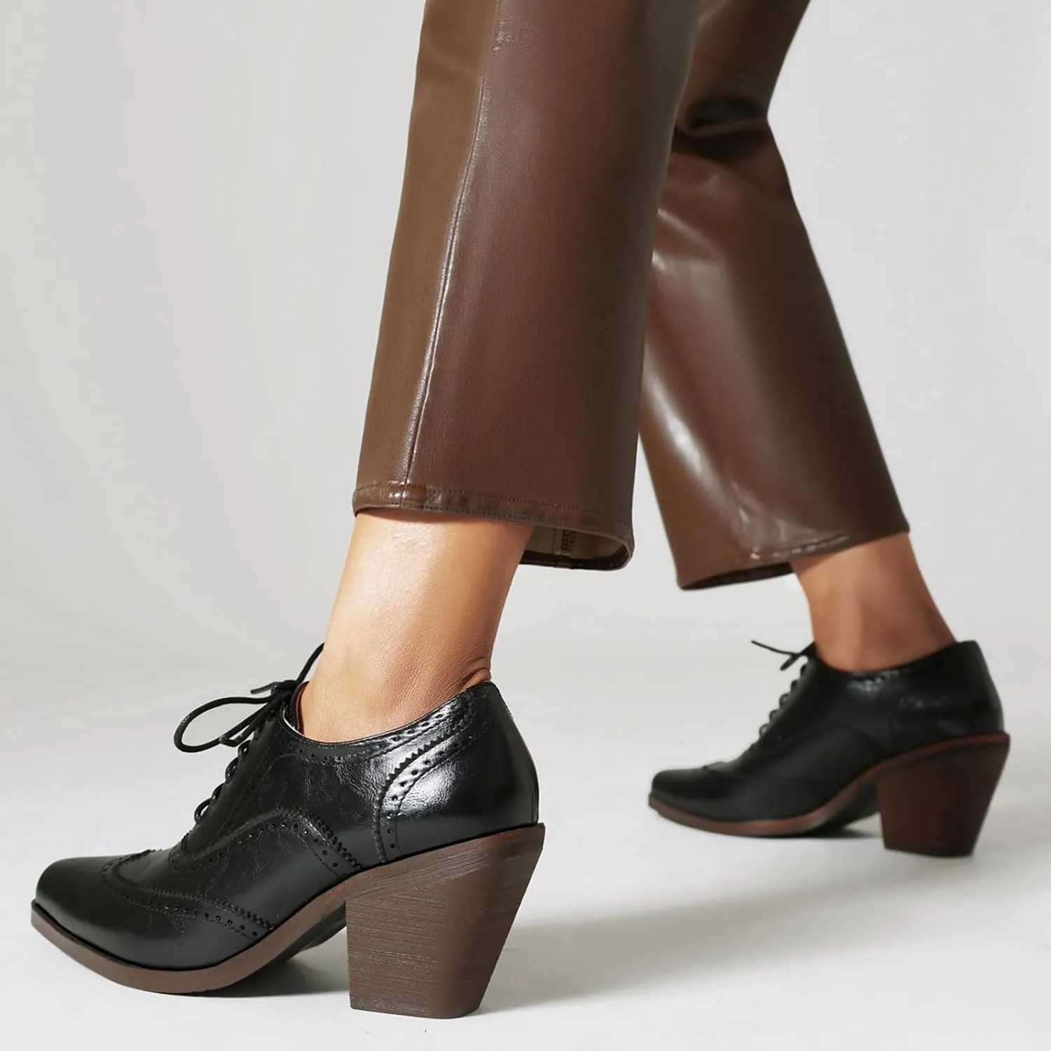 Women Square Toe Oxford Shoes Vintage Wingtip Block Heel Pumps Lace Up Brogue Dress Shoes