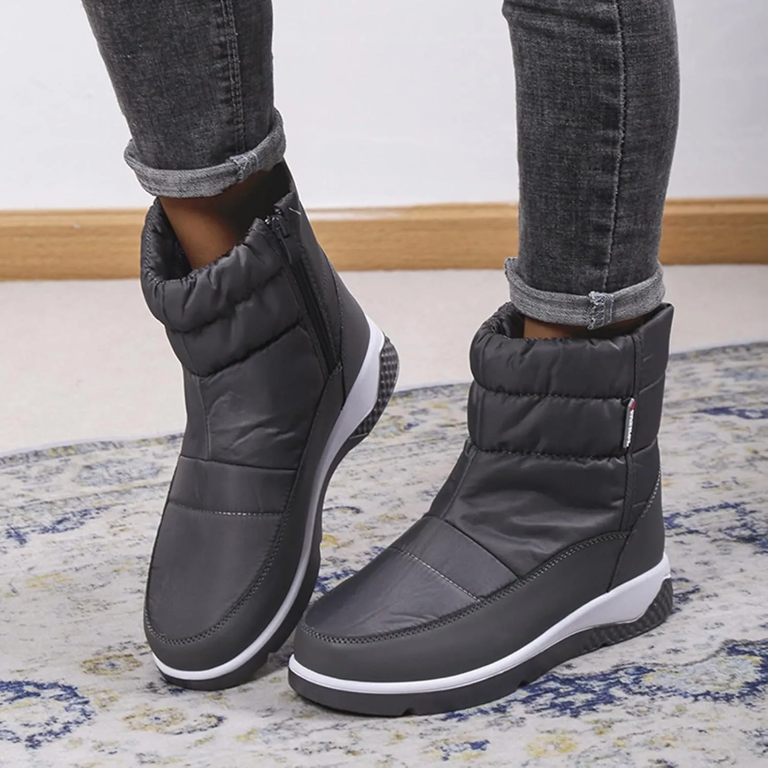 Womens Wide Snow Boots Waterproof Insulated Womens Winter Boots Fur Lined Slip ons Furry Winter Boots for Women Womens Rubber Ankle Boots Waterproof Botas Invierno Mujer Elegantes