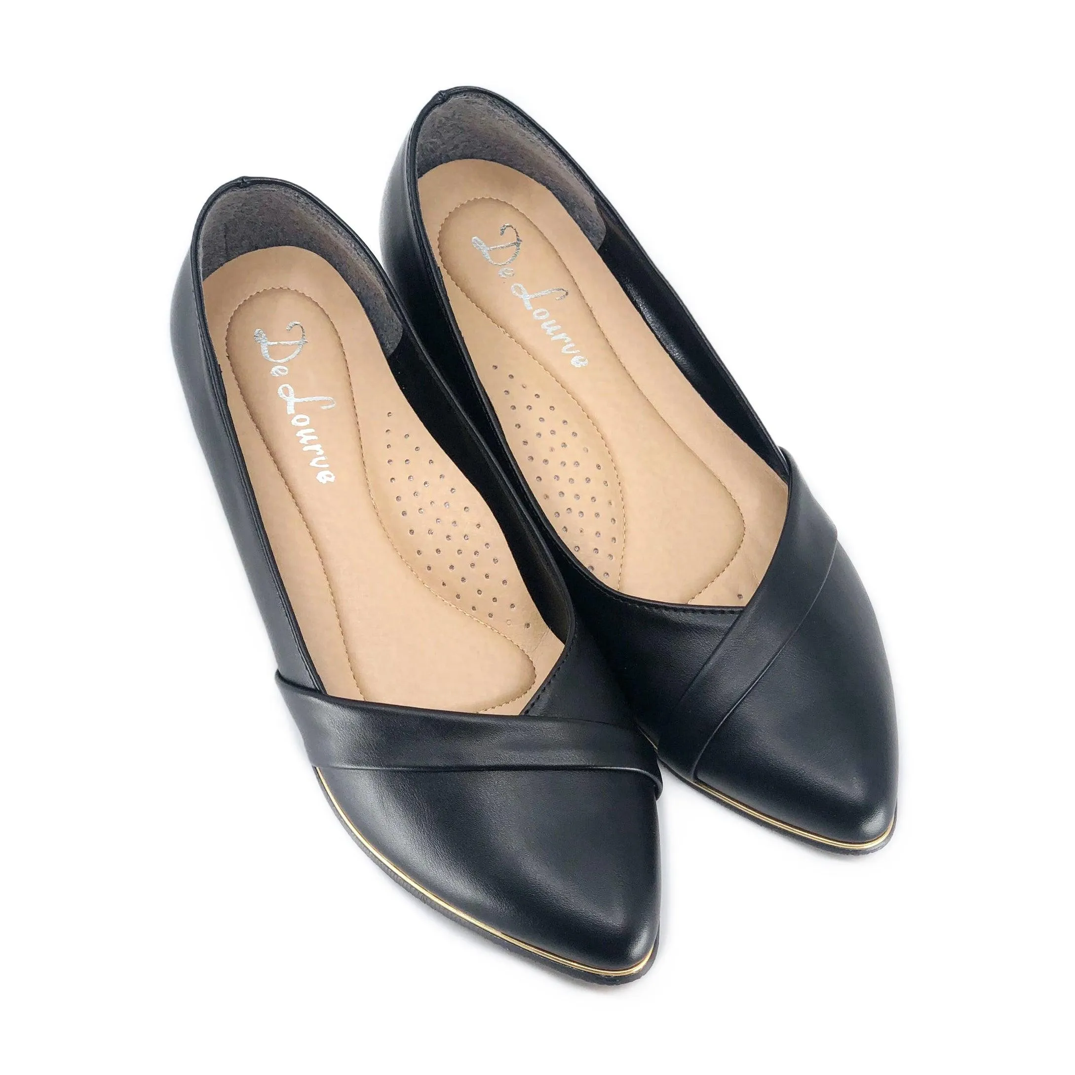 Yazmin Wedge